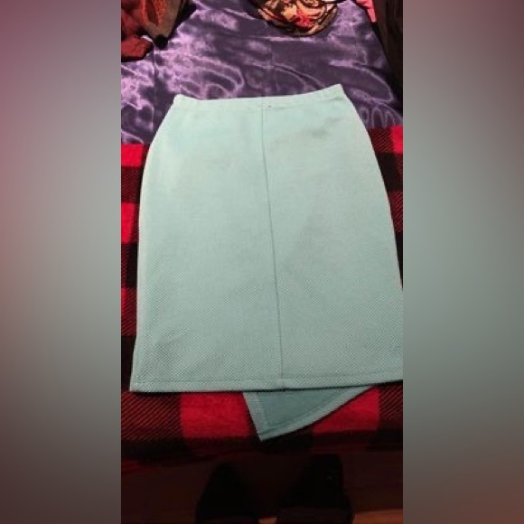 Skirt - Picture 4 of 7